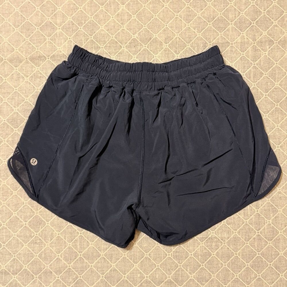Lululemon Hotty Hot Blue Low-Rise Lined Short 4” inseam Size 6